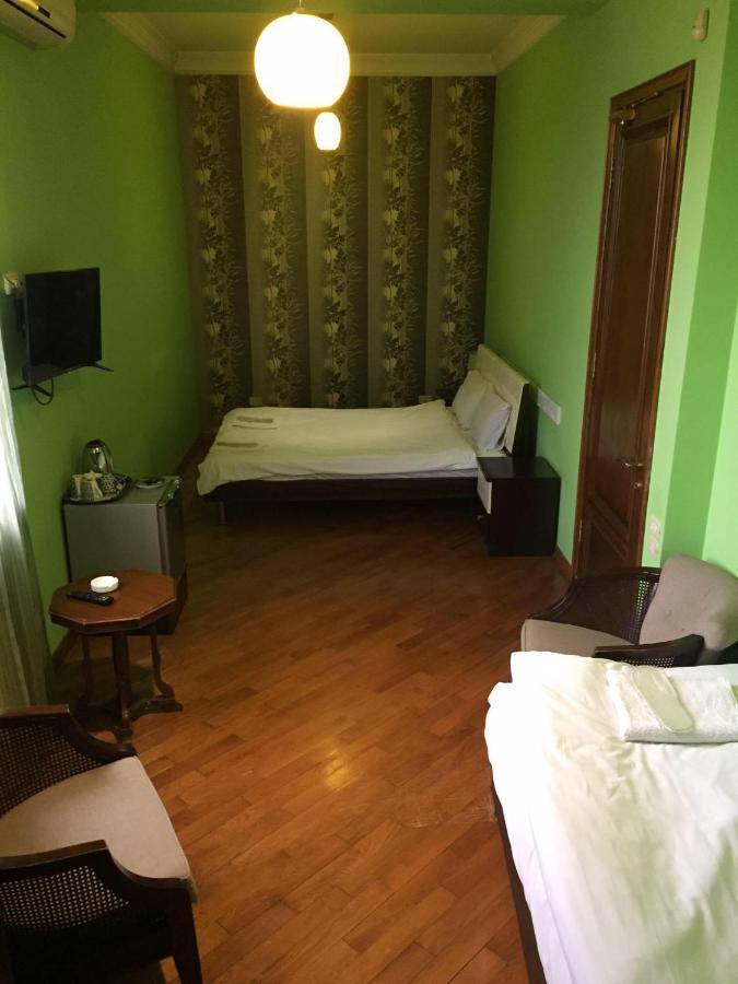 Hotel Amber Μπατούμι Εξωτερικό φωτογραφία