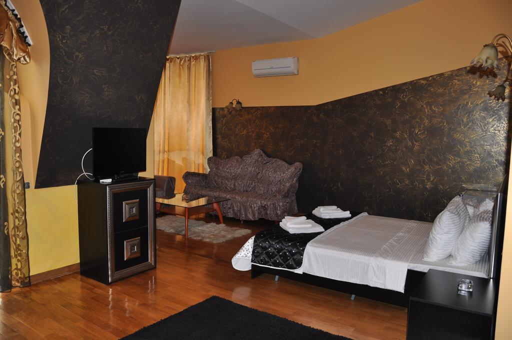 Hotel Amber Μπατούμι Εξωτερικό φωτογραφία
