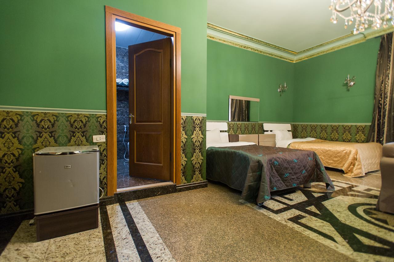 Hotel Amber Μπατούμι Εξωτερικό φωτογραφία
