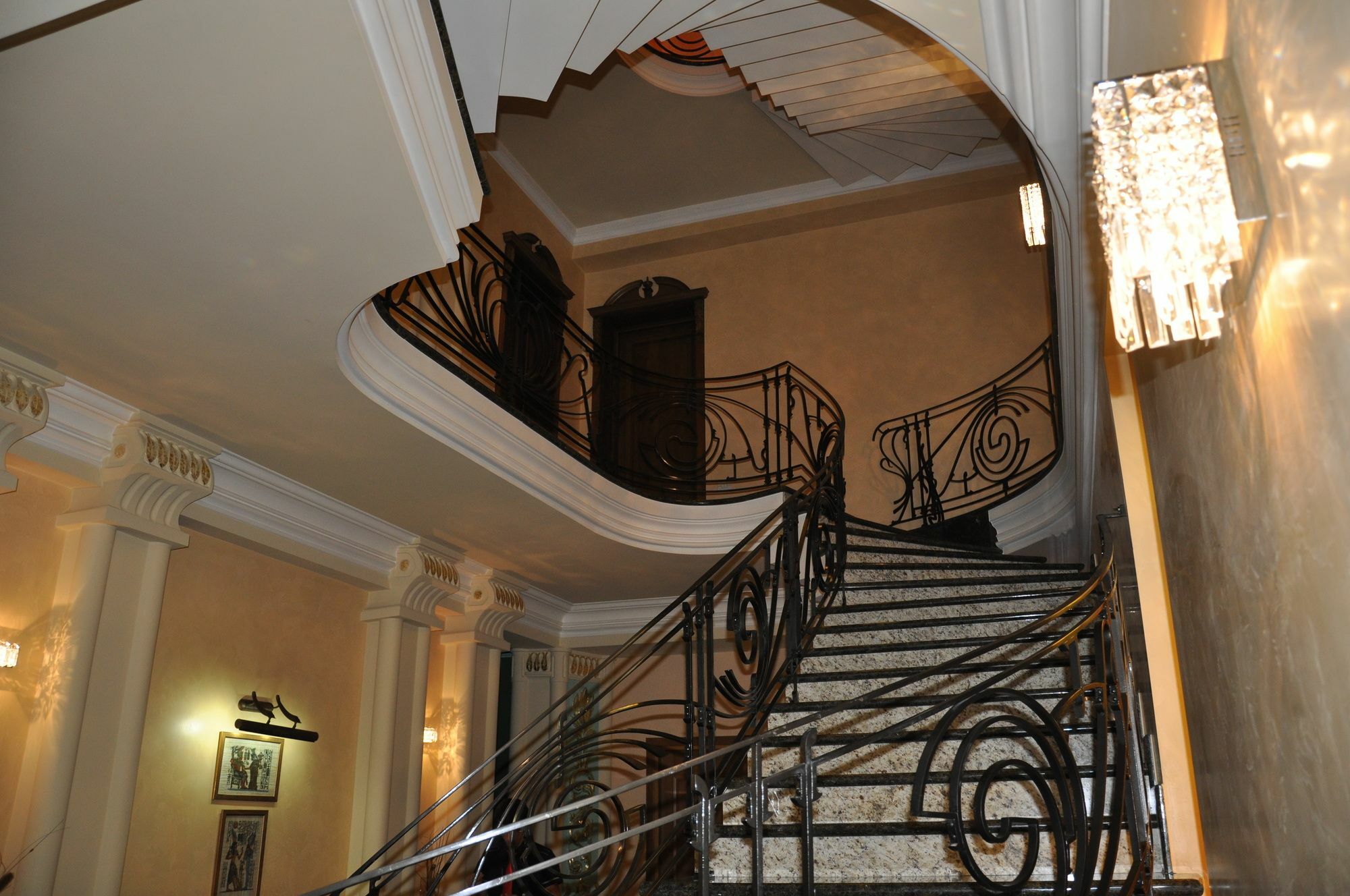 Hotel Amber Μπατούμι Εξωτερικό φωτογραφία